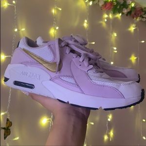 Lavender air max size 4.5Grade school =6.5 women